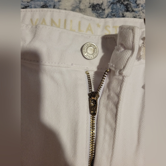 Vanilla Star White Mom Jeans High Rise Tapered Distressed- Size 11 New - Picture 7 of 12